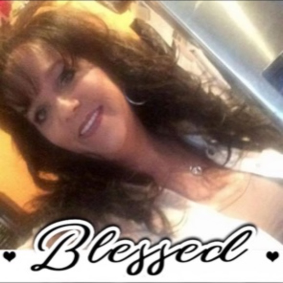 Meet your Posher, Melissa - Picture 1 of 1